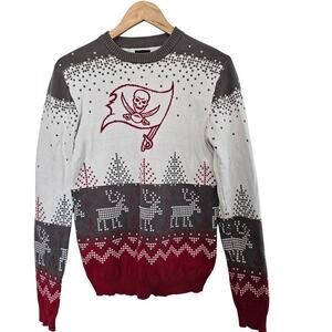 Tampa Bay Buccaneers NFL Sweater Womens Small Red Soft Winter Football Bucs Deer